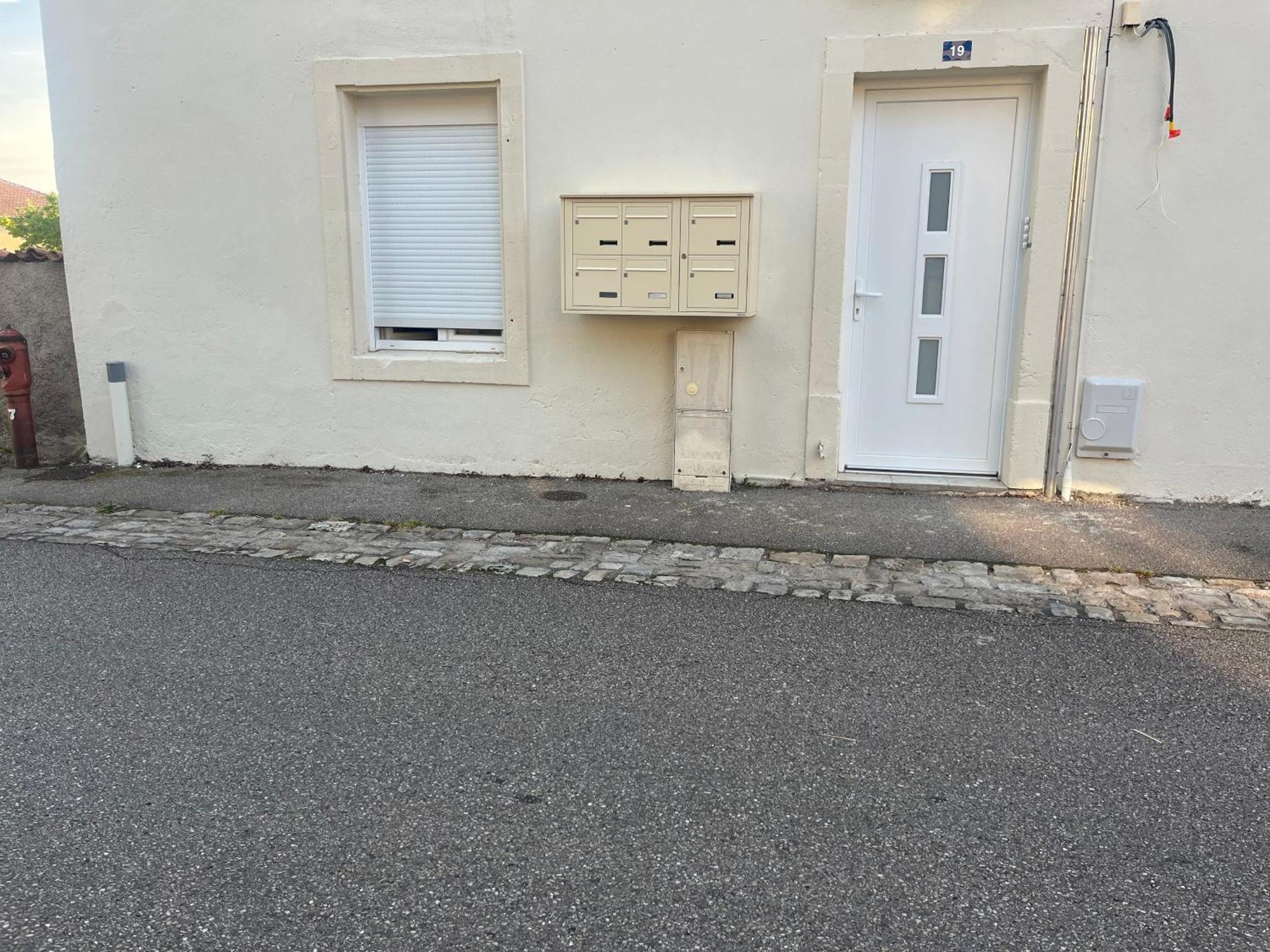 Le Petit Nouveau Avec Jardin Pont-a-Mousson Exterior photo